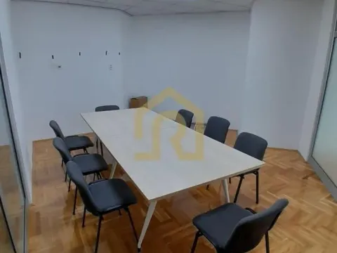 Izdavanje, poslovni prostor, 427m², Vračar Hram, Vračar Sve Podlokacije - image 9