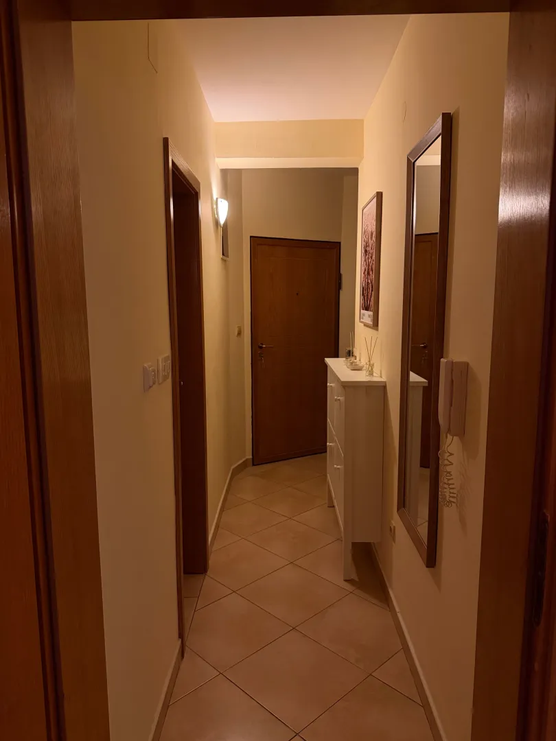 Izdavanje, trosoban stan, 80m², Đenovići, Herceg Novi