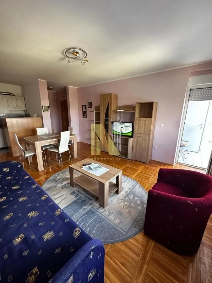Izdavanje, dvosoban stan, 49m², Podbara, Novi Sad Sve Podlokacije