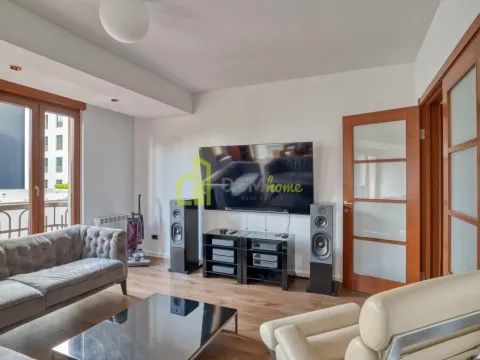 Izdavanje, dvosoban stan, 90m², Centar, Podgorica - image 14