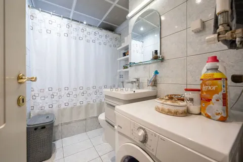 Sale, three bedroom apartment, 101m², Drač, Podgorica - image 15