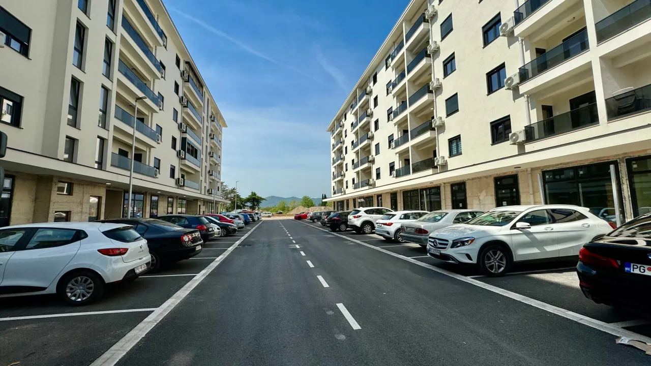 Izdavanje, dvosoban stan, 60m², City Kvart, Podgorica