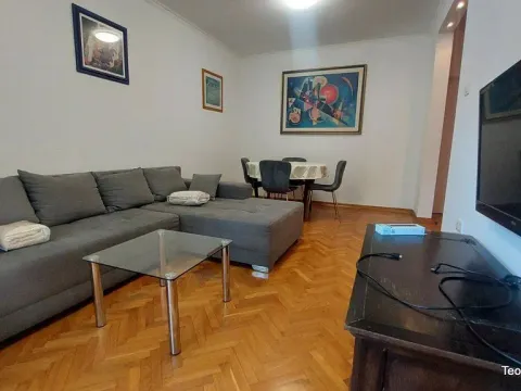 Izdavanje, trosoban stan, 62m², Lion, Zvezdara Sve Podlokacije - image 3