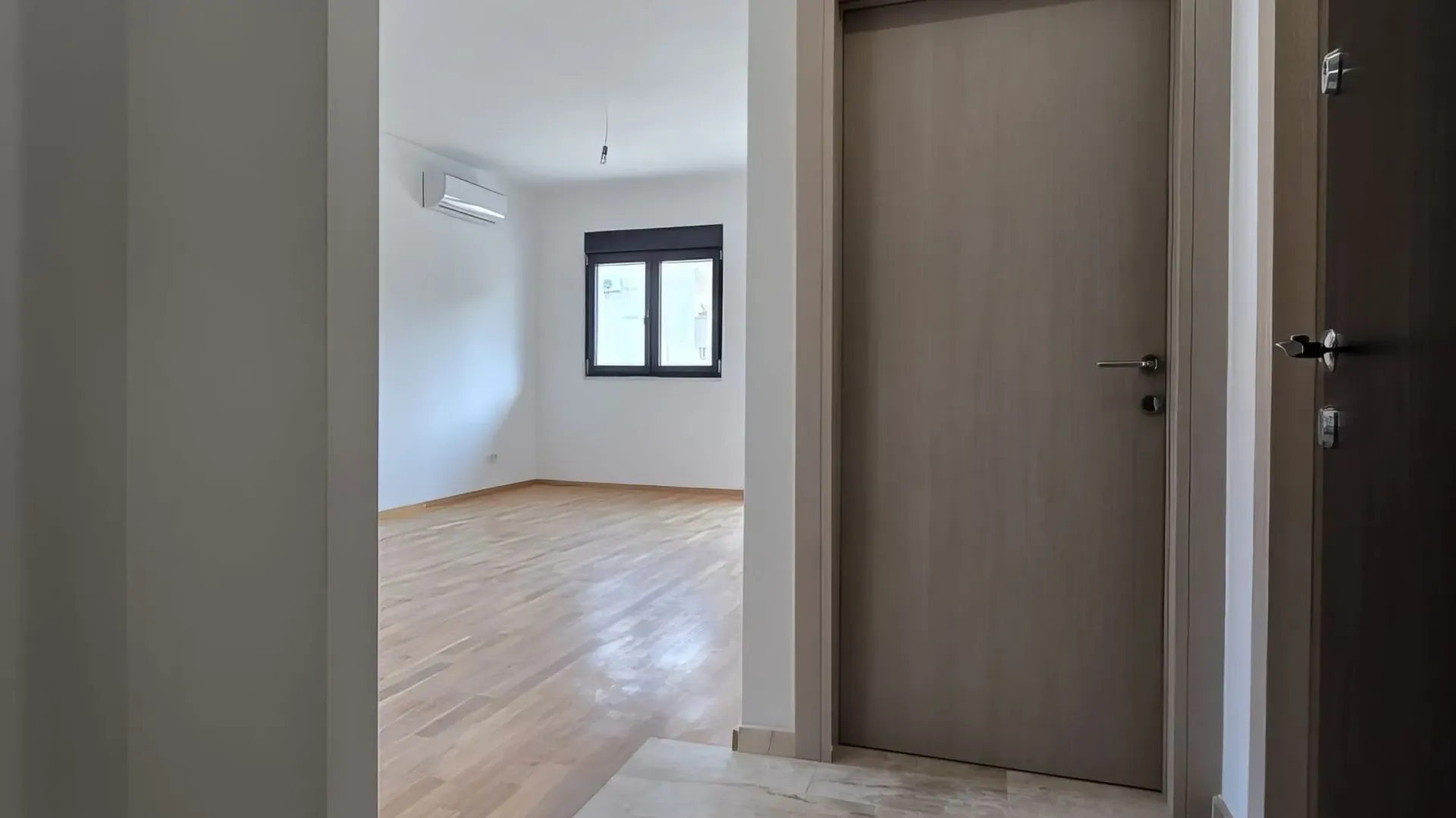 Prodaja, jednosoban stan, 42m², Ilino, Bar