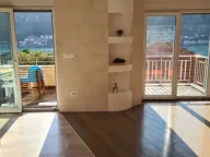 Prodaja, trosoban stan, 108m², Dobrota, Kotor - image 1