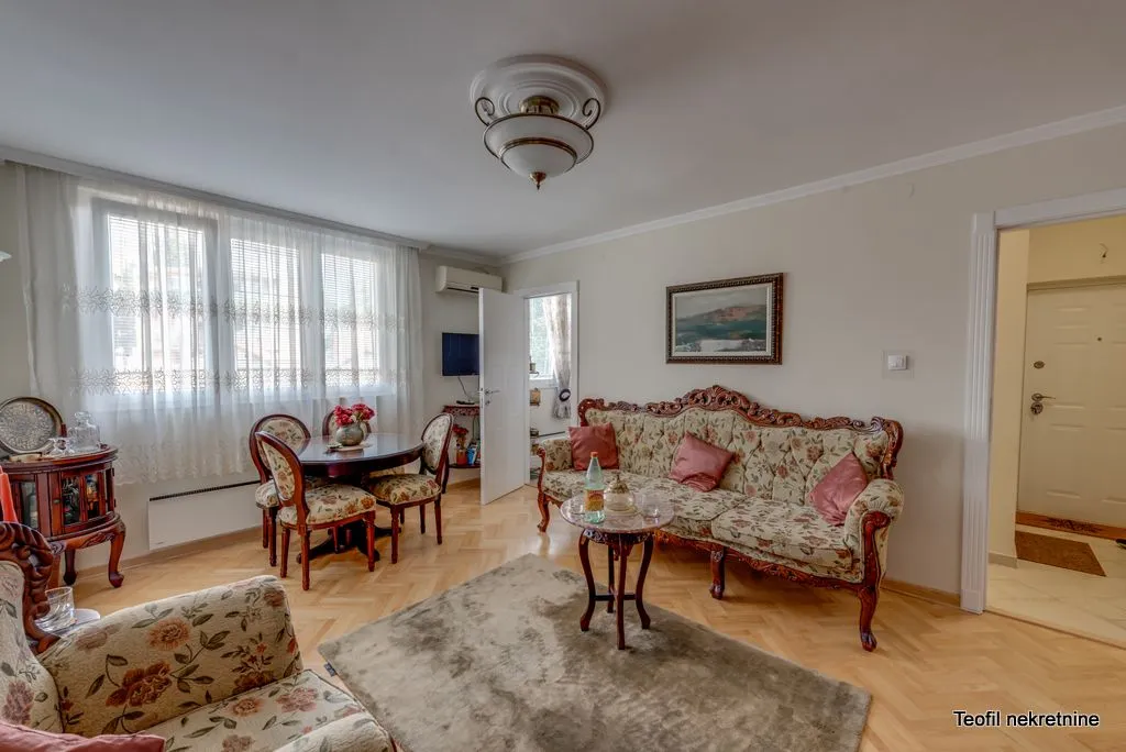 Sale, two bedroom apartment, 50m², Zvezdara, Zvezdara Sve Podlokacije