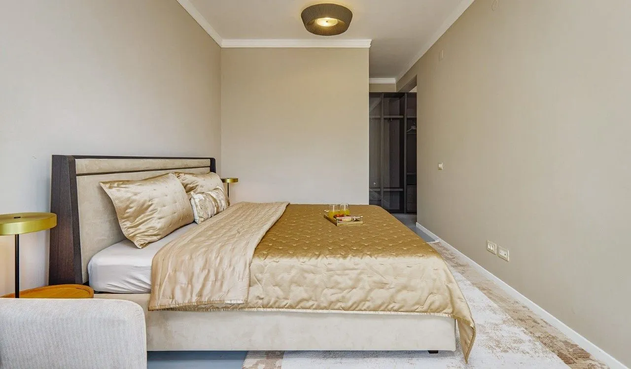 Prodaja, trosoban stan, 158m², Dobrota, Kotor