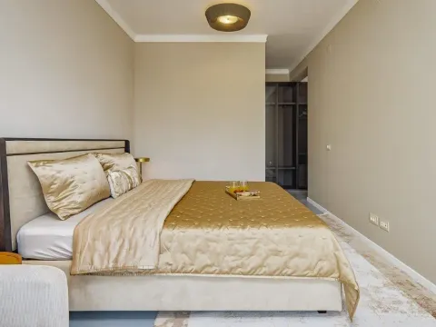 Sale, three bedroom apartment, 158m², Dobrota, Kotor - image 11