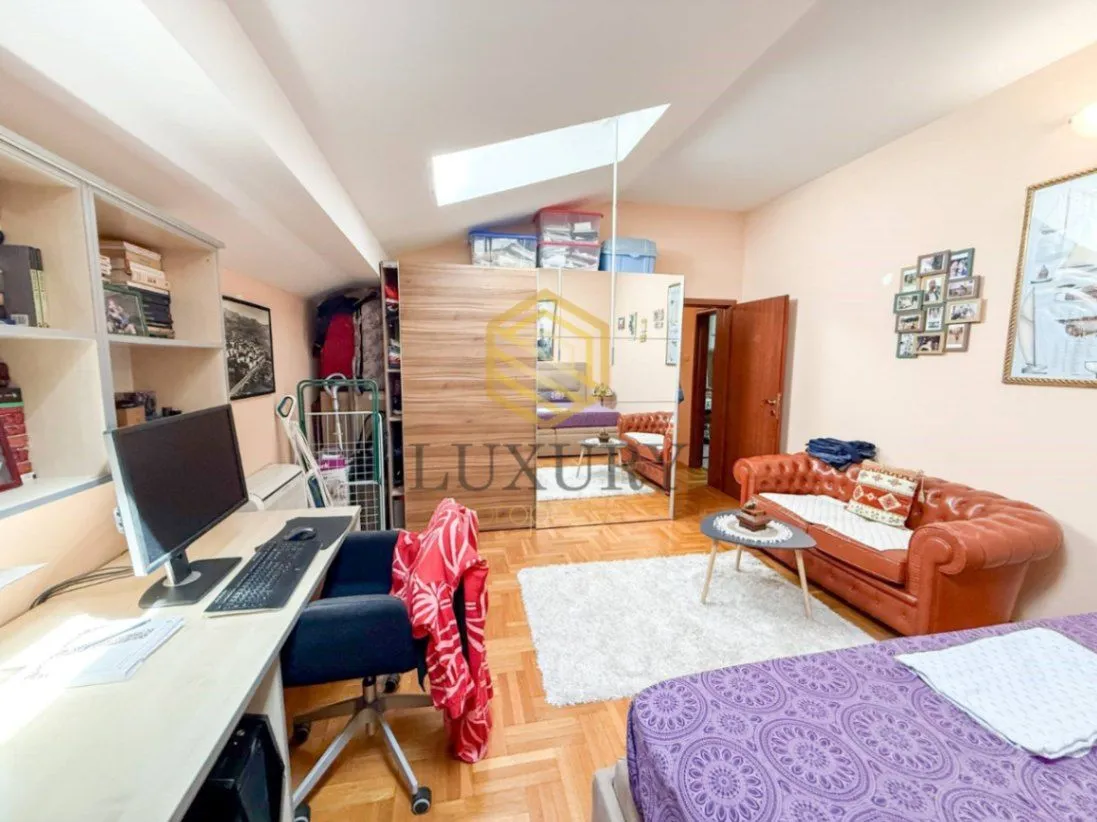 Prodaja, dvosoban stan, 107m², Zabjelo, Podgorica