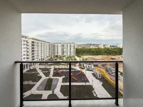 Prodaja, trosoban stan, 111m², Gorica C, Podgorica - image 12