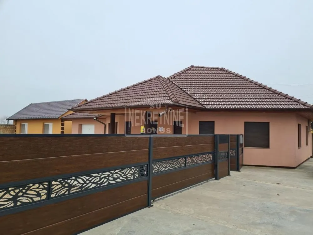 Sale, house, 176m², Pačir, Bačka Topola