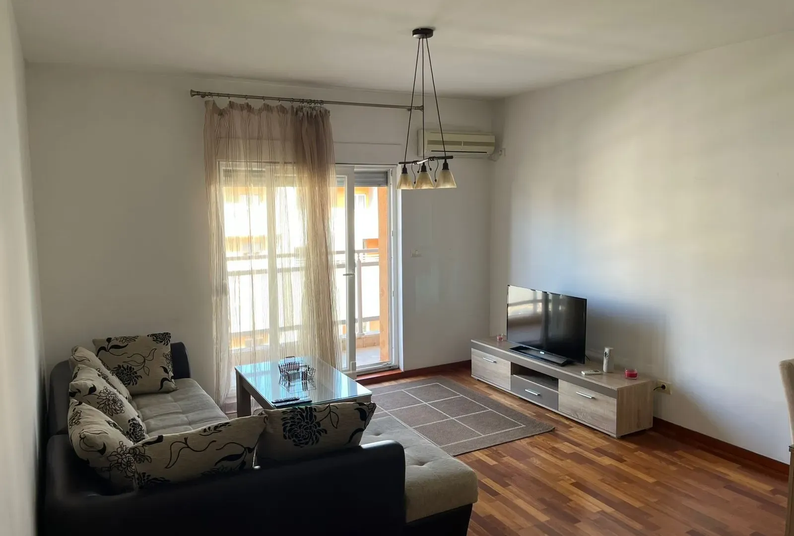Rent, one bedroom apartment, 55m², City Kvart, Podgorica