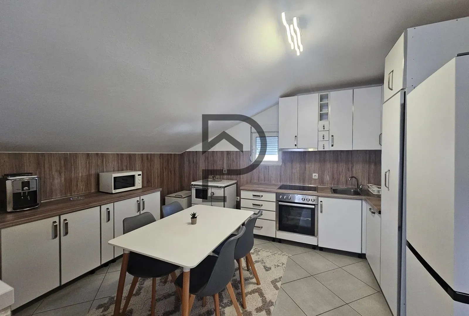 Sale, house, 200m², Podgorica, Crna Gora