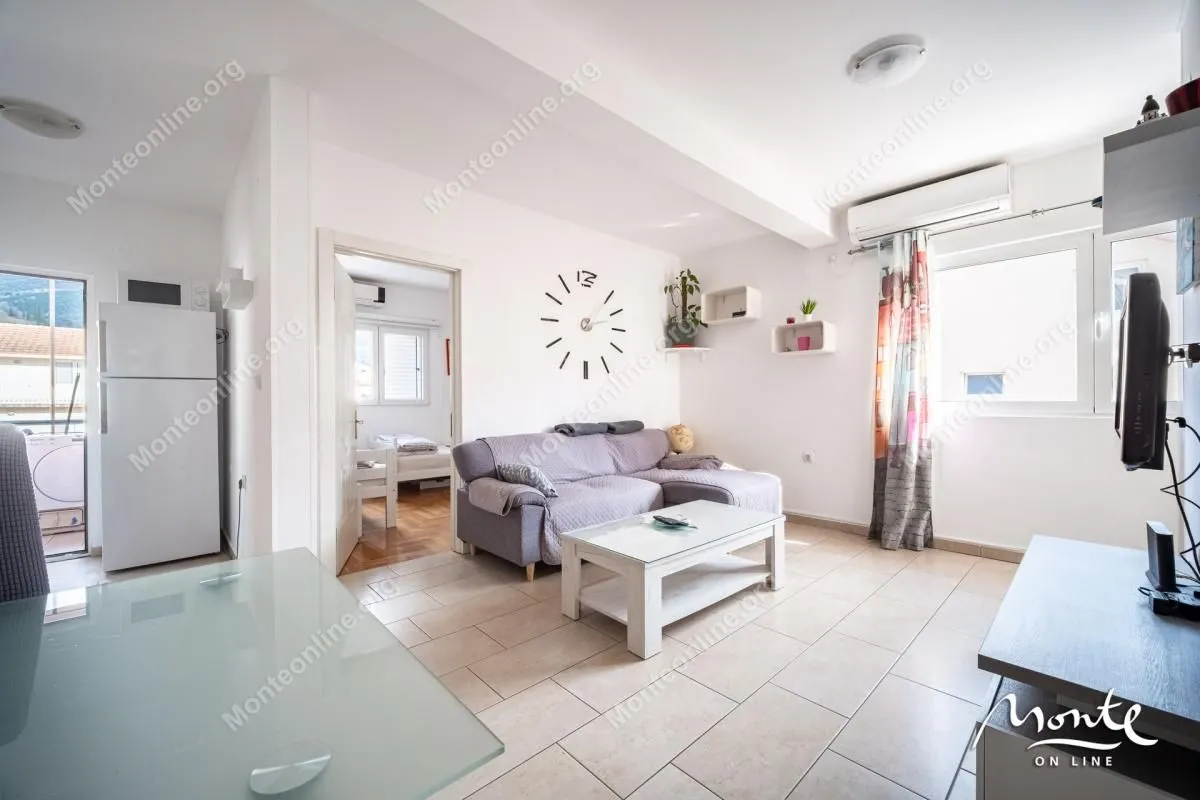 Prodaja, dvosoban stan, 55m², Donja Lastva, Tivat