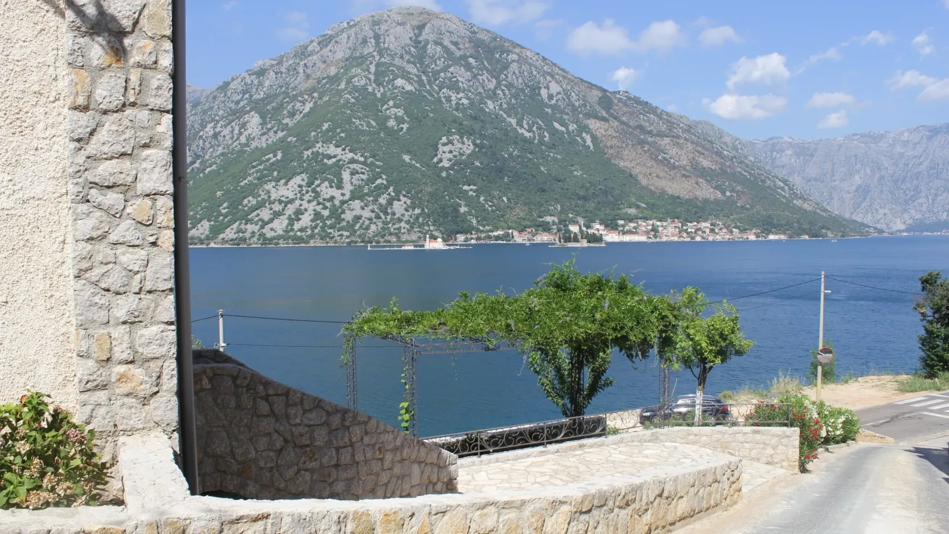 Sale, house, 235m², Kostanjica, Kotor