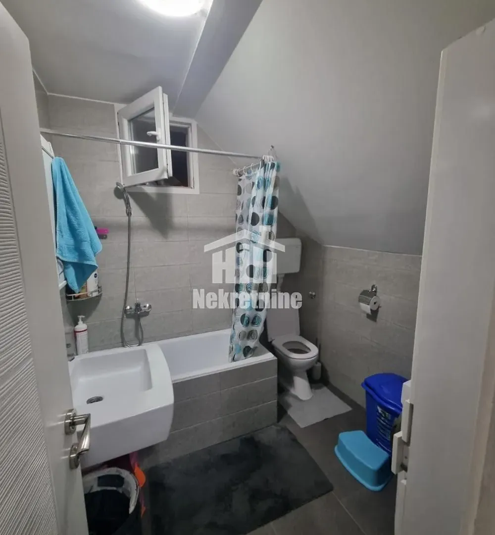 Sale, four bedroom apartment, 104m², Batajnica, Beograd