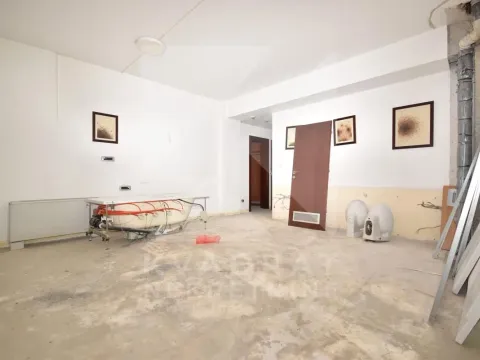 Rent, office space, 358m², Preko Morače, Podgorica - image 13