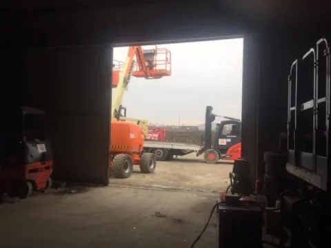 Izdavanje, poslovni prostor, 700m², Zemun Ugrinovci, Zemun Sve Podlokacije - image 8