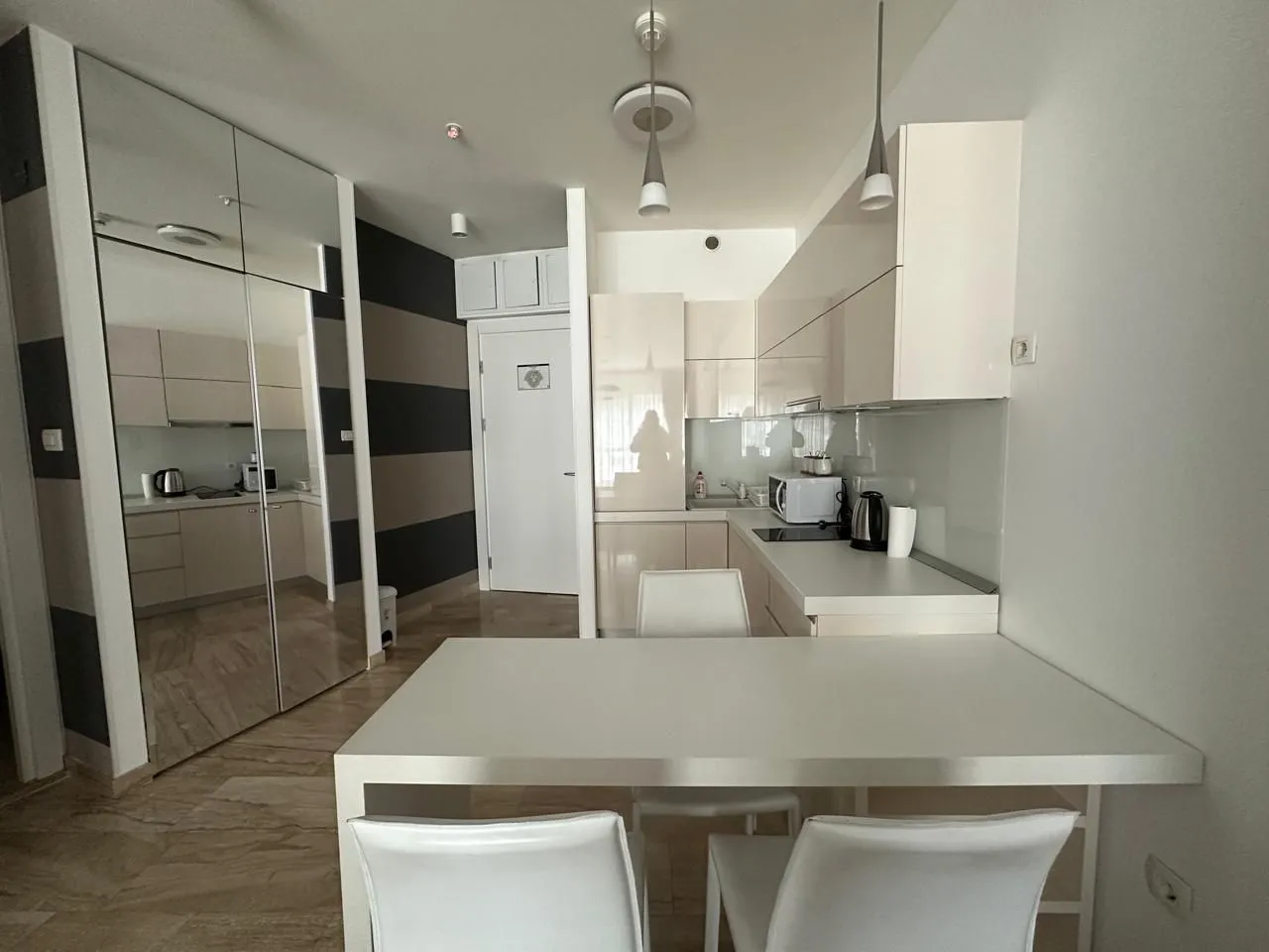 Rent, one bedroom apartment, 65m², Centar, Budva