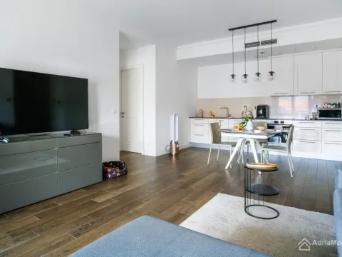 Prodaja, jednosoban stan, 67m², Luštica Bay, Tivat - image 3