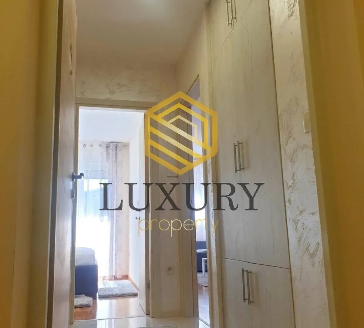 Izdavanje, jednosoban stan, 45m², Zagorič, Podgorica