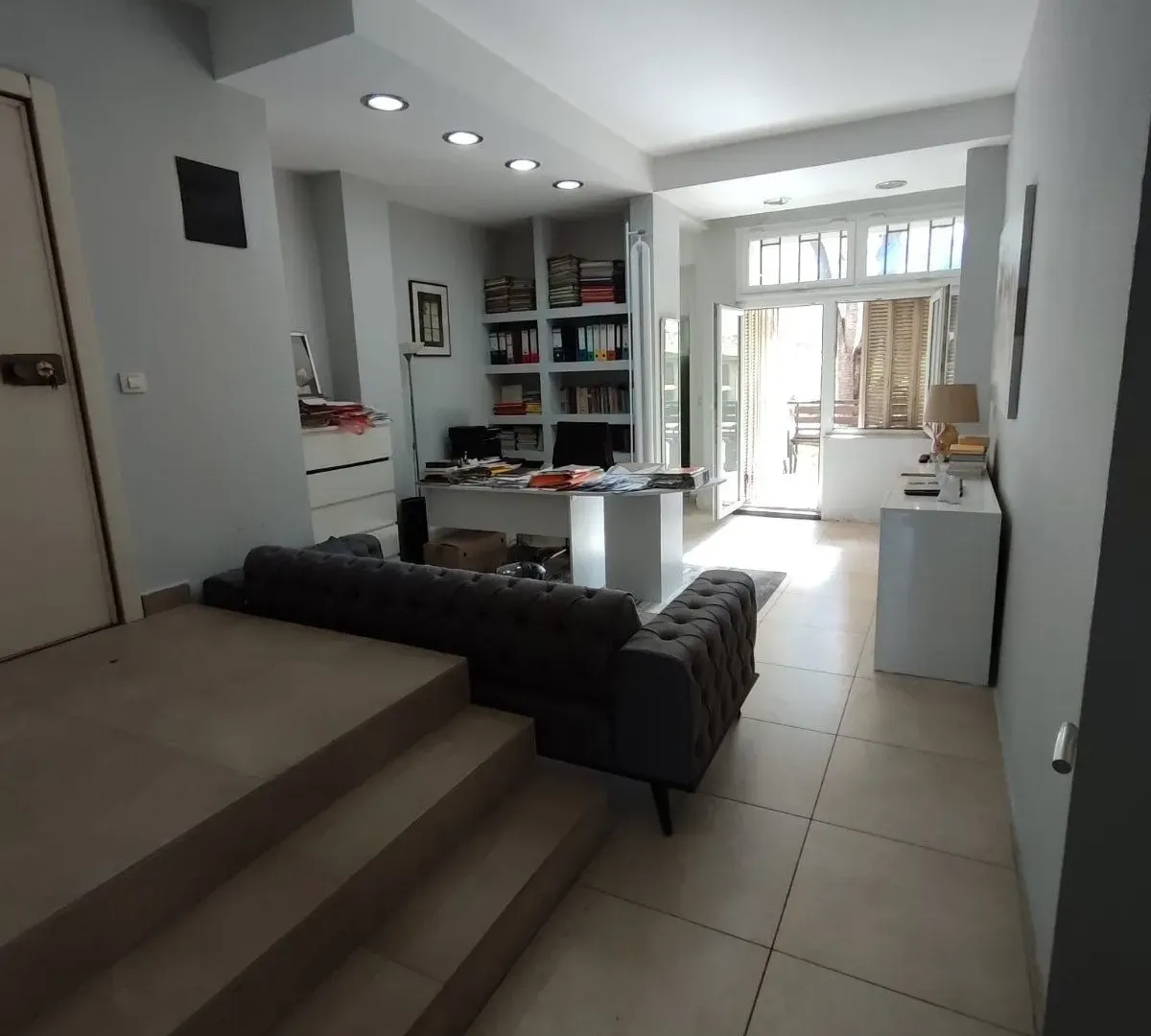 Izdavanje, poslovni prostor, 46m², Slavija, Vračar Sve Podlokacije