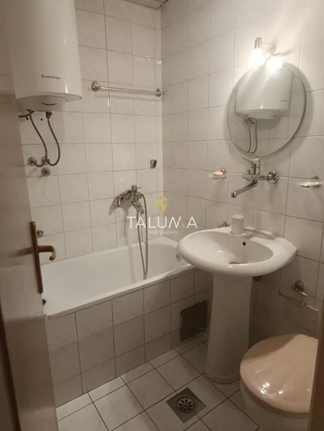 Rent, one bedroom apartment, 40m², Ljubović, Podgorica