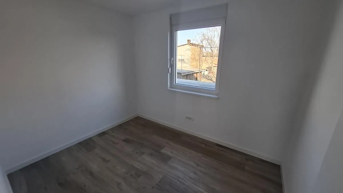 Prodaja, četvorosoban stan, 95m², Veternik, Novi Sad Sve Podlokacije