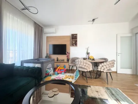 Prodaja, dvosoban stan, 66m², Stari Aerodrom, Podgorica - image 10