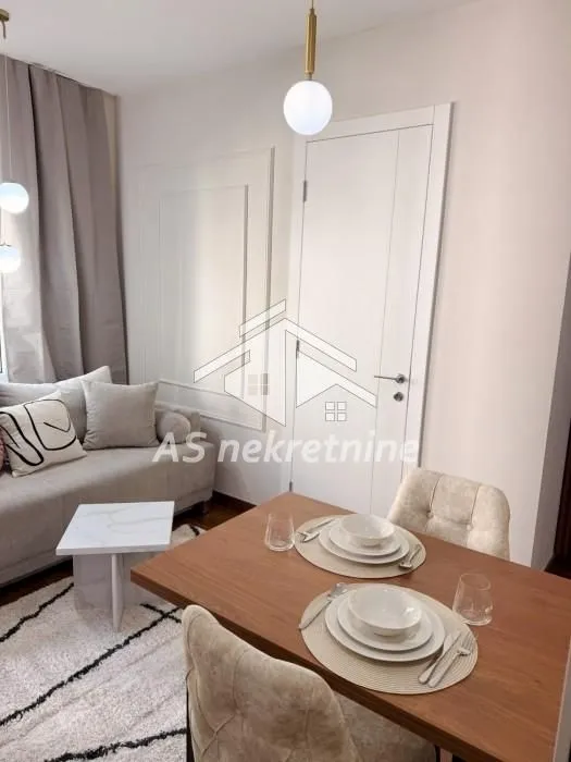 Izdavanje, stan, 33m², Lekino Brdo, Voždovac Sve Podlokacije