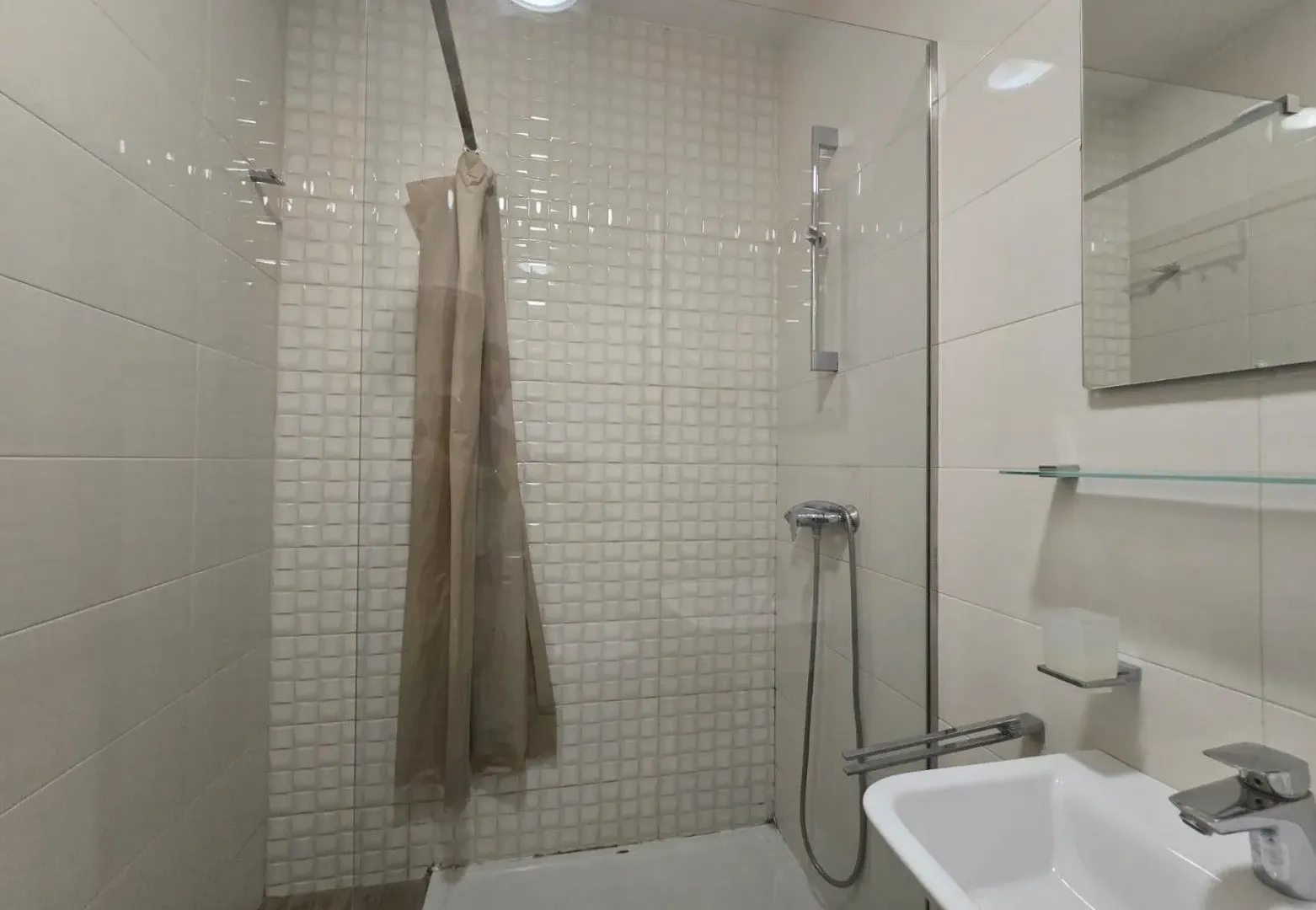 Izdavanje, jednosoban stan, 48m², City Kvart, Podgorica