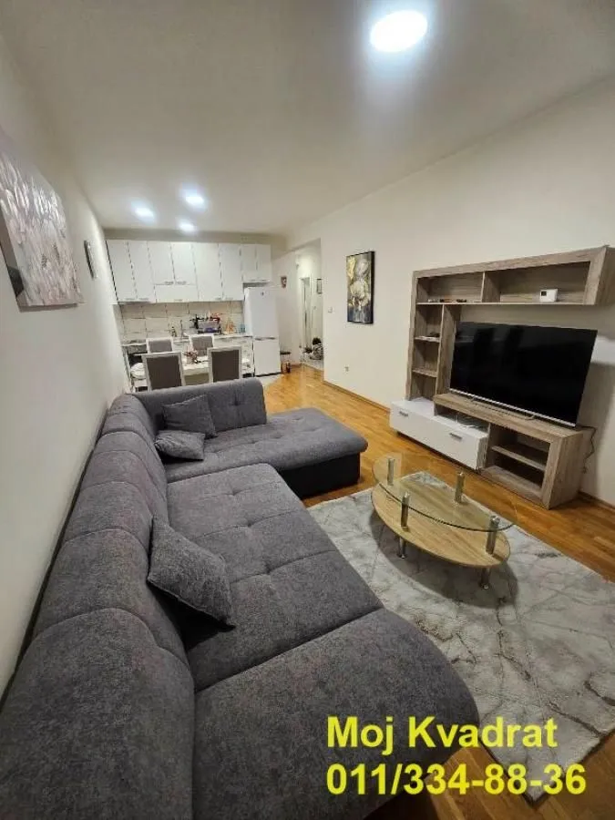 Izdavanje, trosoban stan, 55m², Đeram Pijaca, Beograd