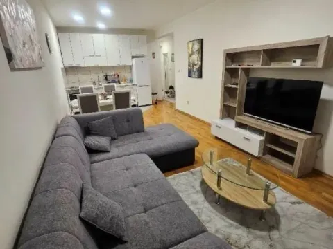 Stan in Đeram Pijaca