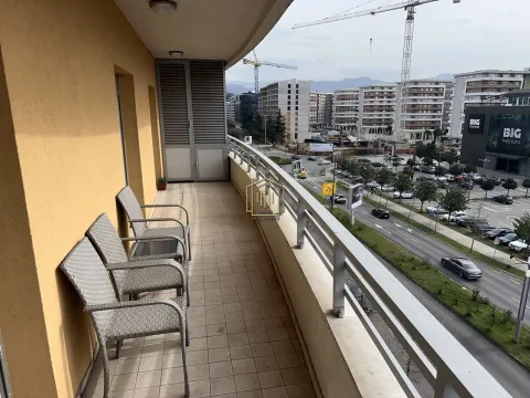 Rent, two bedroom apartment, 75m², City Kvart, Podgorica - image 9