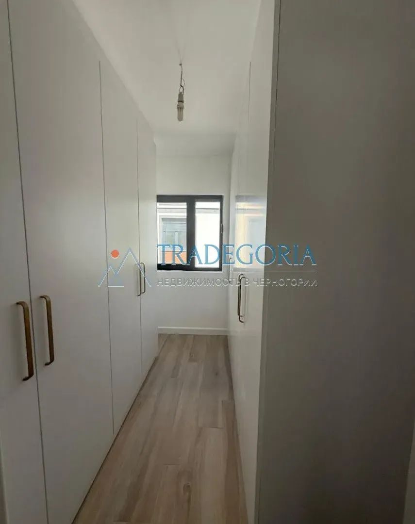 Prodaja, dvosoban stan, 70m², Tivat, Crna Gora