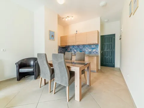 Sale, one bedroom apartment, 41m², Dobrota, Kotor - image 14