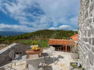 Sale, house, 216m², Đuraševići, Tivat - image 11