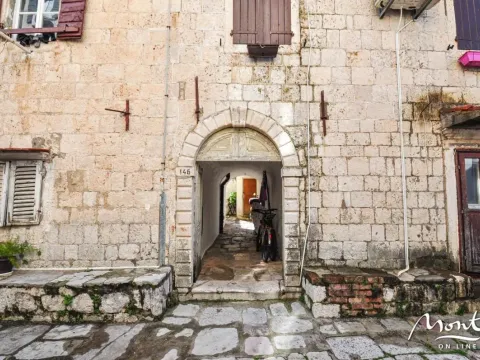 Prodaja, trosoban stan, 114m2, Prčanj, Kotor Prodaja, trosoban stan, 114m2, Prčanj, Kotor