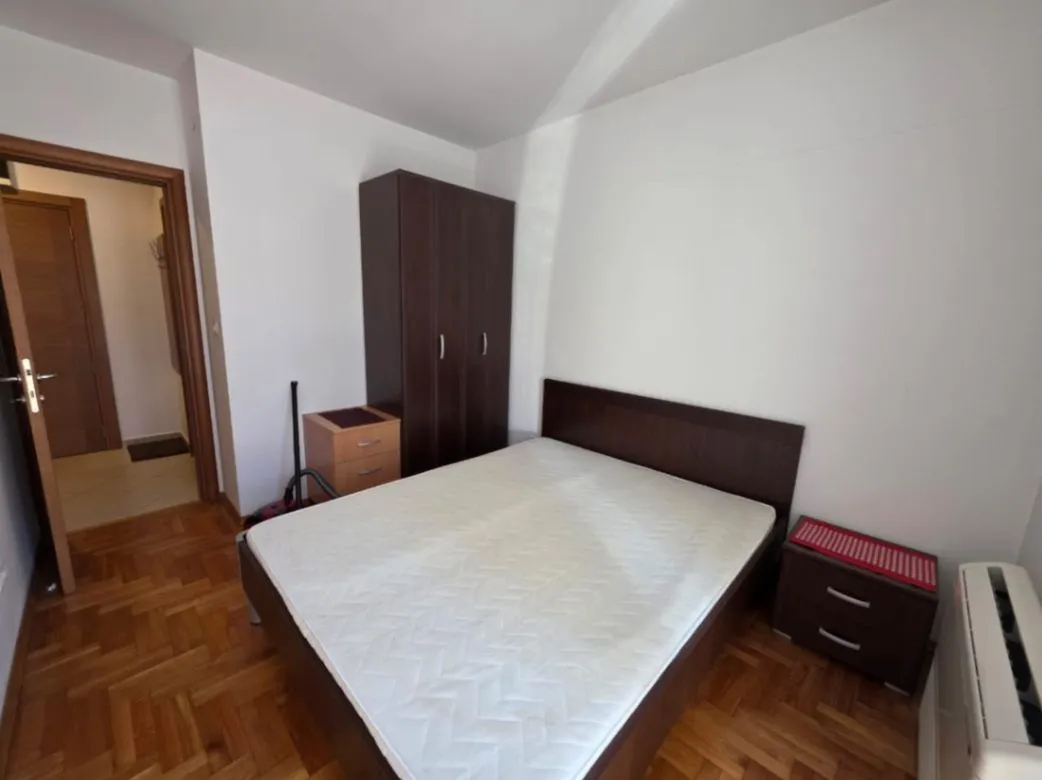 Izdavanje, jednosoban stan, 40m², Pobrežje, Podgorica