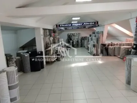 Poslovni prostor in Zemun Sve Podlokacije