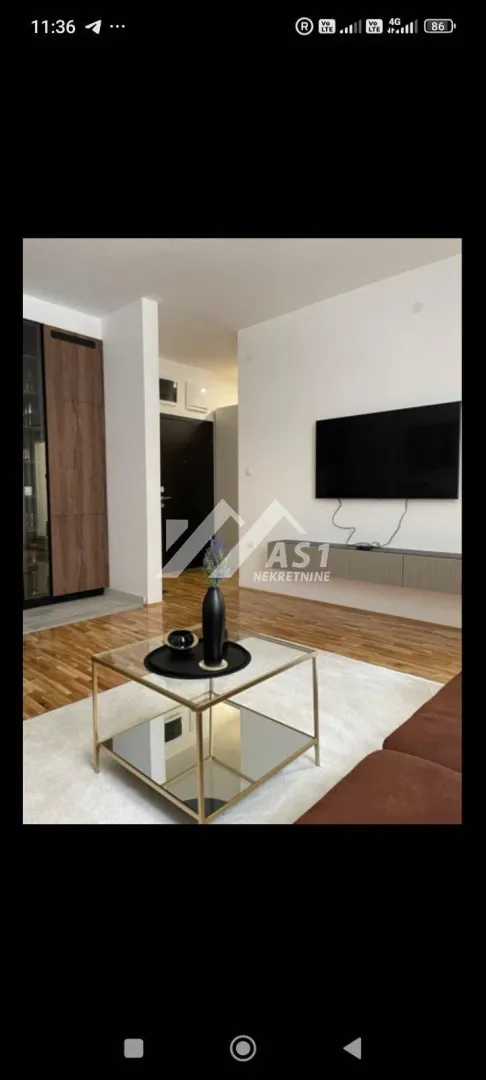 Izdavanje, trosoban stan, 53m², Salajka, Novi Sad Sve Podlokacije