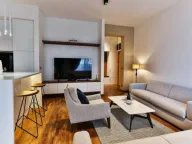 Izdavanje, dvosoban stan, 76m², Budva, Crna Gora - image 9