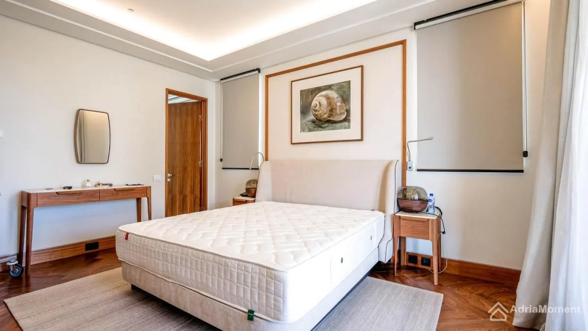 Sale, two bedroom apartment, 183m², Porto Montenegro, Tivat