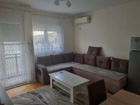 Izdavanje, jednosoban stan, 35m², Zabjelo, Podgorica
