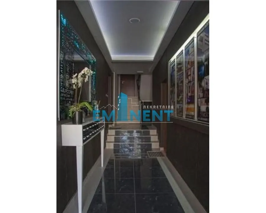 Rent, three bedroom apartment, 88m², Vračar Sve Podlokacije, Beograd
