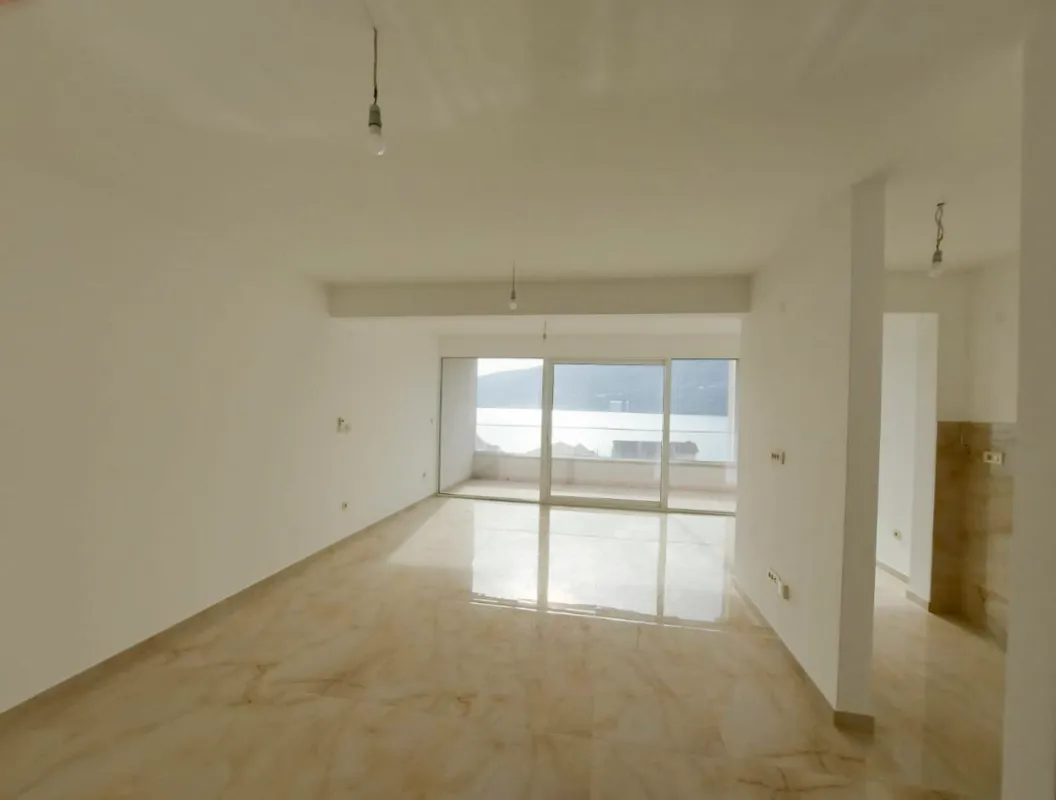 Prodaja, dvosoban stan, 91m², Baošići, Herceg Novi