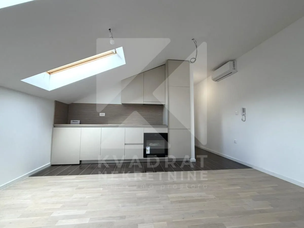 Prodaja, jednosoban stan, 52m², Tološi, Podgorica