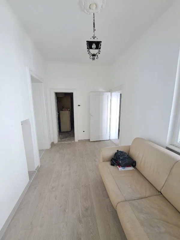 Prodaja, trosoban stan, 78m², Skadarlija, Beograd
