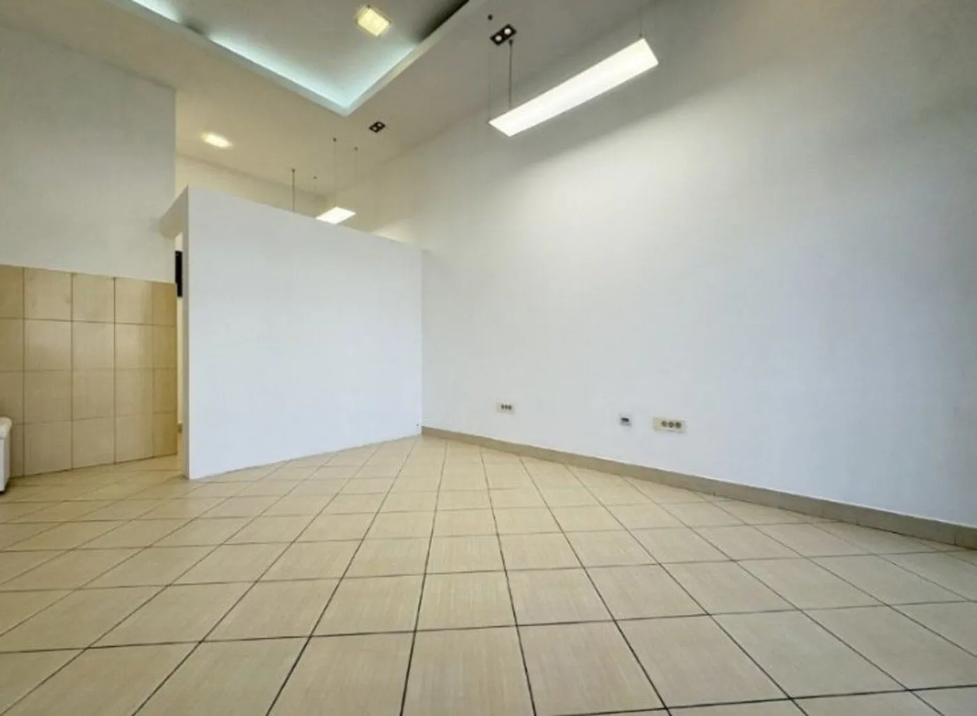 Rent, office space, 23m², Stari Aerodrom, Podgorica
