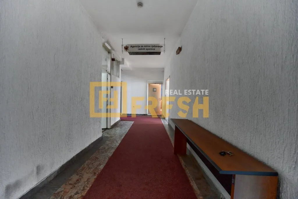 Rent, office space, 345m², Centar, Podgorica